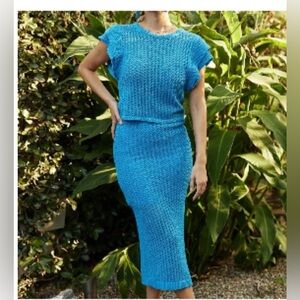 Skies Are Blue Vibrant Blue Midi Dress